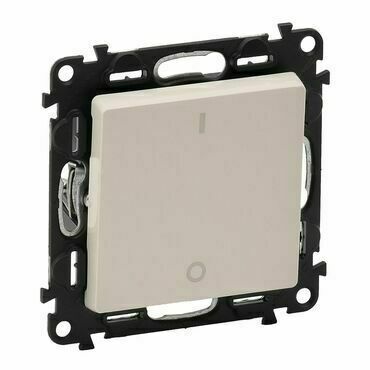 Spínač dvojpólový č.2 LEG 752202 Valena Life 16AX béžová