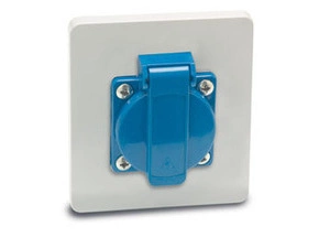 FAM Deska 3915 zás. 230V/16A IP44 SCHUKO