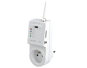 ELB 0172 TS11 GST GSM zásuvka s možností regulace teploty.