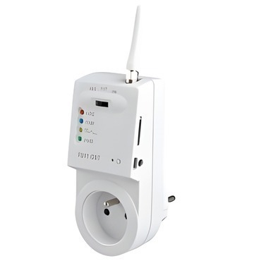 ELB 0172 TS11 GST GSM zásuvka s možností regulace teploty.