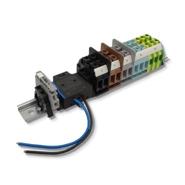 BEČOV H611102 Stožárová výzbroj SV 9.16.5p, Saltek SP-T2+3-320/Y-CLT-LED