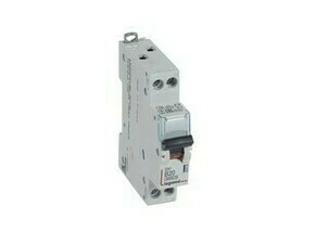 Jistič dvoupolový LEGRAND 407476 DX3 1P+N B20 6/10KA