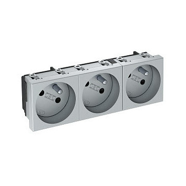 STD-F3 AL3 Zásuvka 3 násobná, šikmá