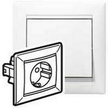 LEG 774423 VA BÍLÁ ZÁSUVKA 2P+T SCHUKO MB