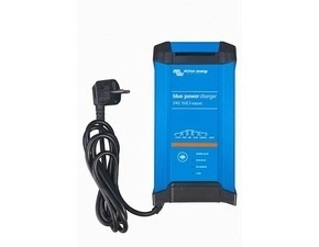 Blue Smart IP22 Charger 24/12