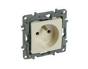 LEG NIL ZÁSUVKA 2P+T 16A BÉŽOVÁ