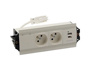 SIMON 48510E20B000000-33 Mediaport Indesk: 2x 250 V typ E + USB nabíječka (typ C) bezšroubové bílá