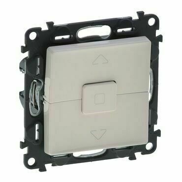 Spínač žaluziový č.1+1 LEG 752229 Valena Life béžová