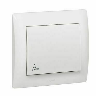 LEG 771020 GL BÍLÁ STŘÍD. PŘEP Č.6 IP44