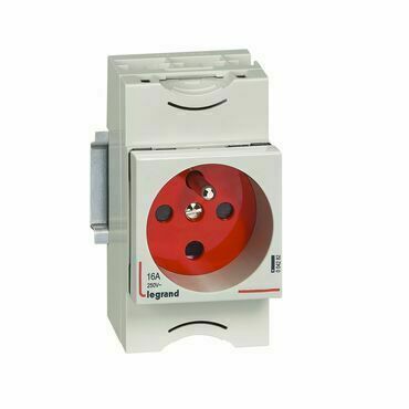 LEG 004282 ZÁSUVKA 2P+T 16A CLON. NEZÁM.