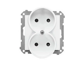 Zásuvka SIMON TG2MCZ.01/111, 2 násobná, bez uzemnění, se clonkami, bílá matná