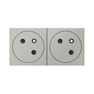 Zásuvka 2x2P+T zarovnaná LEG 079272L Mosaic