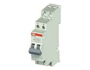 ABB 2CCA703065R0001 E218-16-31 Ovládací spínač 16A/3NO+1NC
