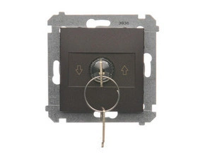 SIMON 54 DWZK.01/46 Spínač jednopólový žaluziový na klíč, (strojek s krytem)3-polohový "I-0-II" (str