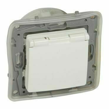 LEG 764548 NIL ZÁSUVKA 2P+T IP44 BÍLÁ