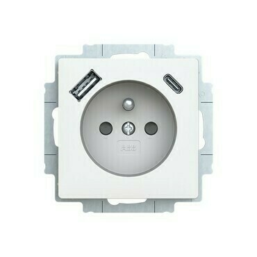 Zásuvka 1násobná s kolíkem ABB 5569T-A32357 240 s clonkami, s nabíjením USB-A, USB-C matná bílá