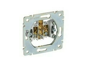 LEG 775928 GL ZÁSUVKA 2P+T CLONKY