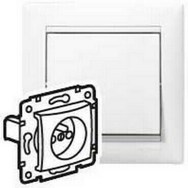 LEG 774396 VA BÍLÁ ZÁSUVKA 2P+T