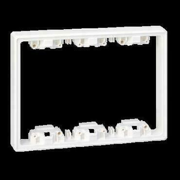 Rámeček distanční SIMON 51030903-030, ke krab. zapust. Simon 500, zvýšení hl. krab., bílá