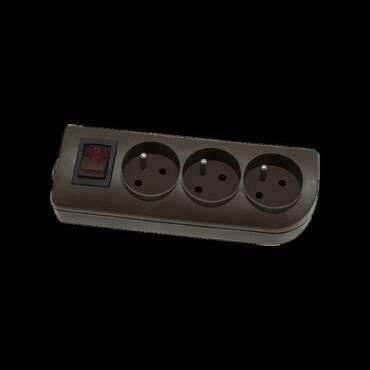 DAM GN-30W-3 - Trojnásobná s uzemněním a vypínačem hnědá