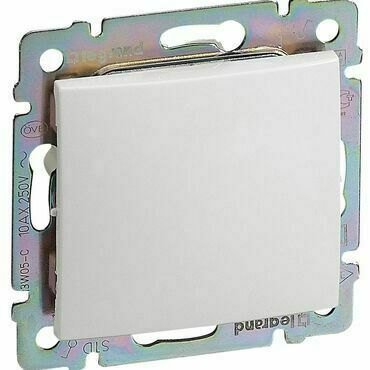 LEG 774205 VA BÍLÁ STŘ. PŘEPÍNAČ Č.6 16AX