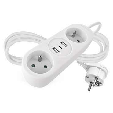 P0211E PRODLUŽKA 1,4M 1,5MM 2Z+2×USB A+1×USB C
