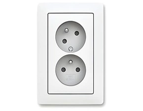 Zásuvka dvojnásobná ABB ZONI 5513T-C02157 240, clonky, natočená dutina, matná bílá