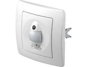 TEM EE32PW-B IR SPÍNAČ 5A 230V~
