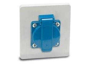 FAM Deska 3922 se zásuvkou 230V/16A IP54 s kolíkem