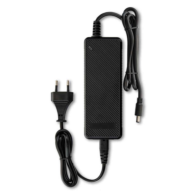 Adaptér napájecí MC LED adaptér 96W, DC 24V/4A, IP20, černý plast, s vidlicí