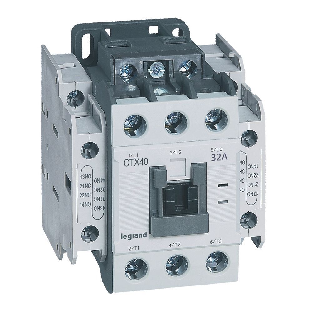 LEG 416120 CTX3 3P 32A 24V AC