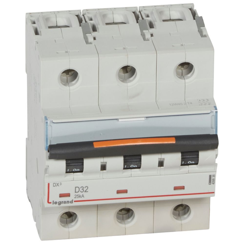 Jistič třípolový LEGRAND 409836 DX3 3P D32 25KA