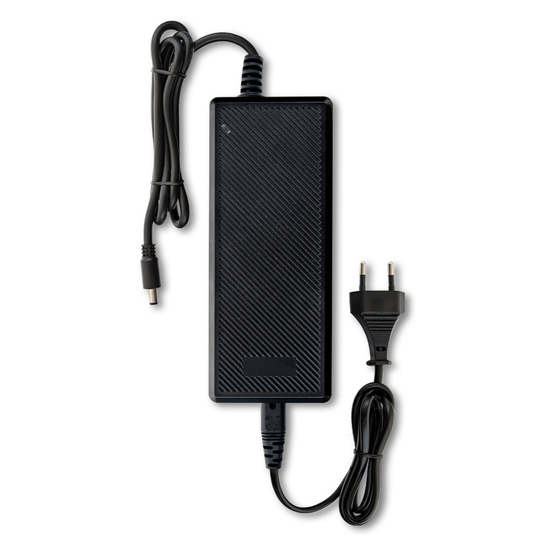 Adaptér napájecí MC LED adaptér 120W, DC 24V/5A, IP20, černý plast, s vidlicí
