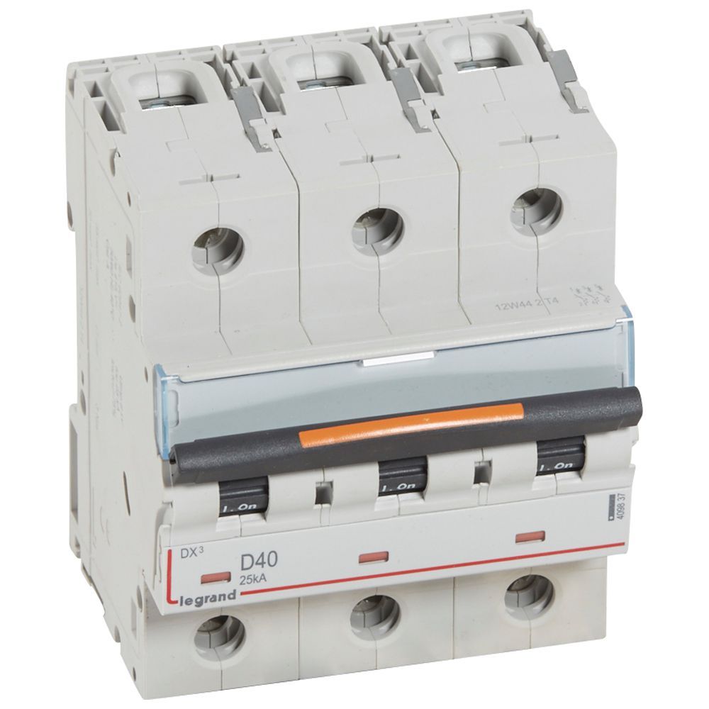 Jistič třípolový LEGRAND 409837 DX3 3P D40 25KA