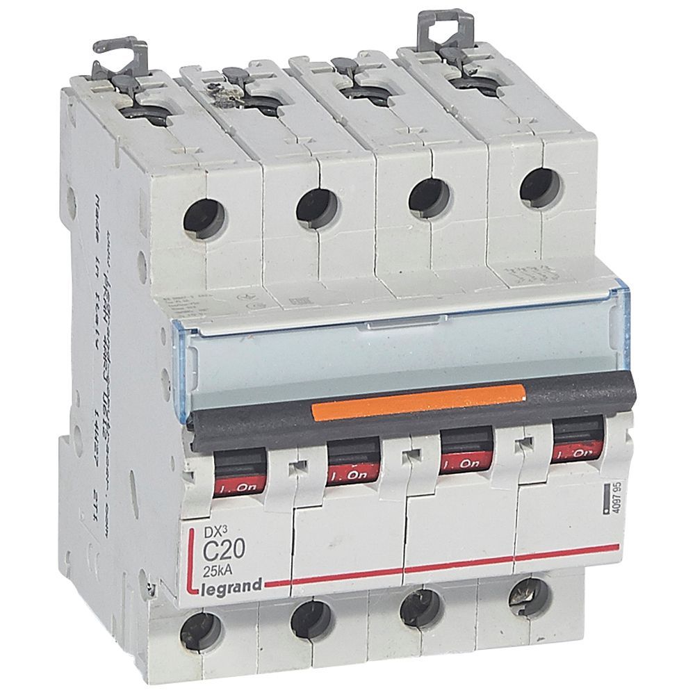 Jistič čtyřpolový LEGRAND 409795 DX3 4P C20 25KA