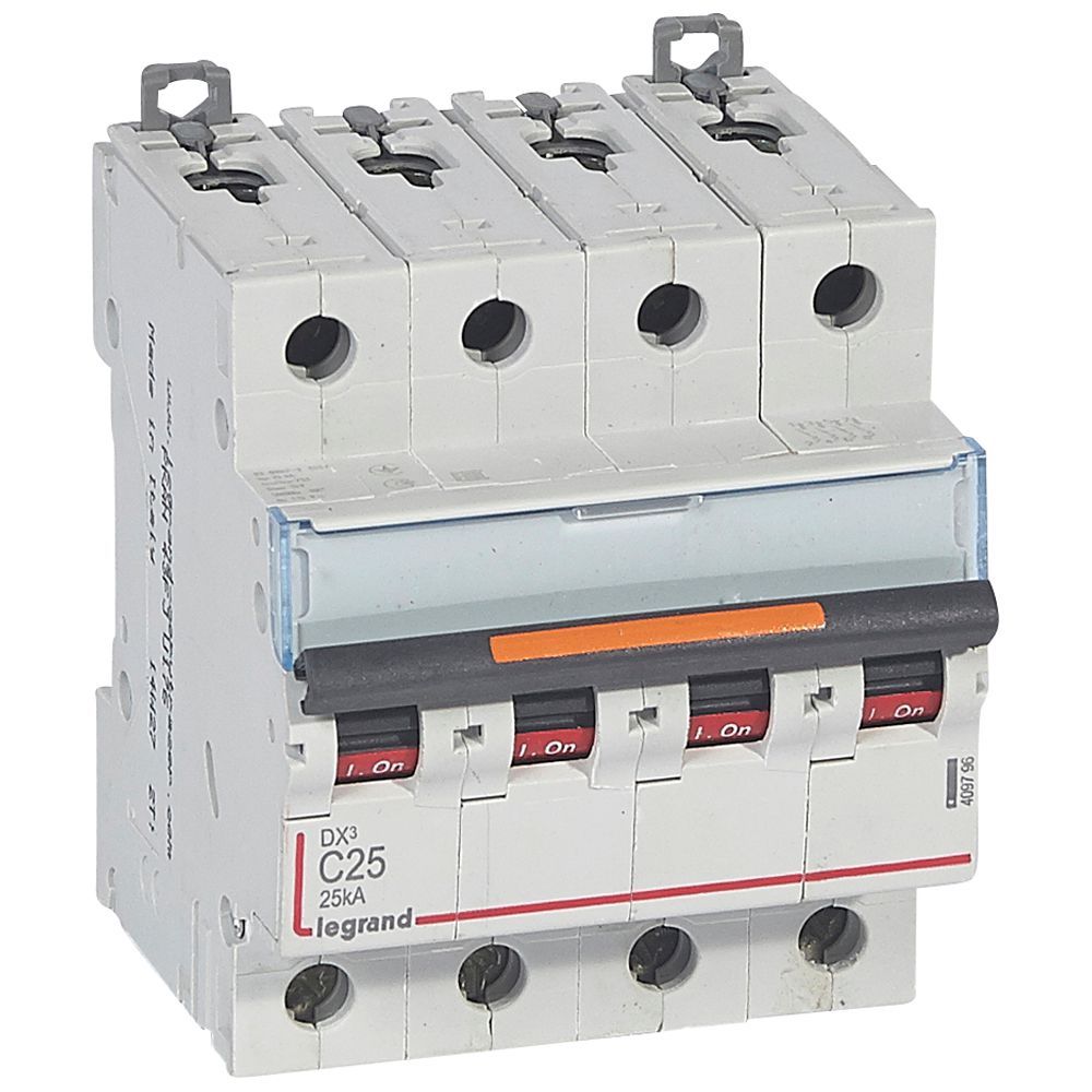 Jistič čtyřpolový LEGRAND 409796 DX3 4P C25 25KA