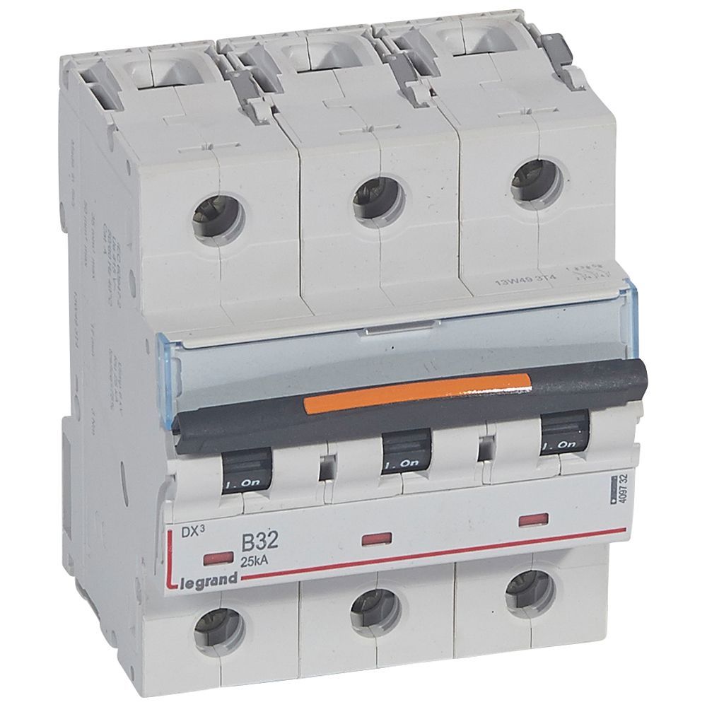 Jistič třípolový LEGRAND 409732 DX3 3P B32 25KA