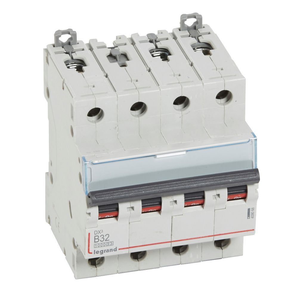 Jistič čtyřpolový LEGRAND 409068 DX3 4P B32 10000A/16KA
