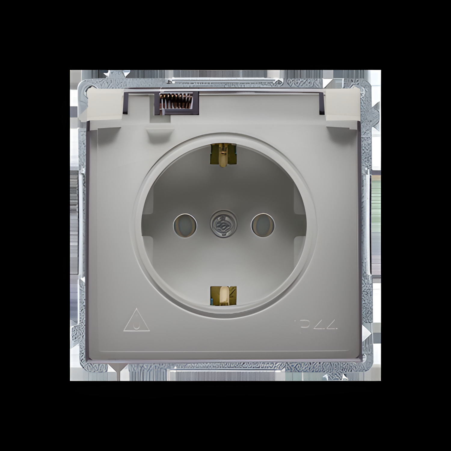 Zásuvka Schuko SIMON BASIC BMGSZ1BZ.01/29A, 1 nás., IP44, cl., průhl. víčko, 16A/250V~, šr. sv., sat