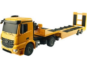 Tahač Mercedes Benz Arocs 1 : 20 E562-003