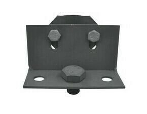 Kloub k betonovému podstavci