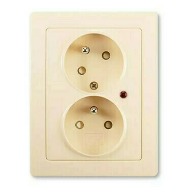 Zásuvka 230 V dvojnásobná ABB Swing L IP 40 s optickou signalizací krémová