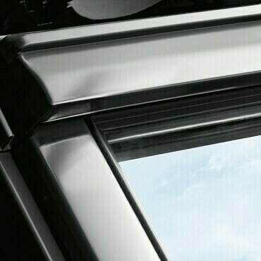 Okno střešní výklopně-kyvné Velux Premium 0068 GPU MK06 78×118 cm
