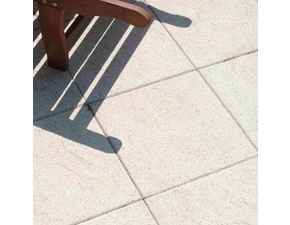 Dlažba betonová BEST TERASOVÁ reliéfní rubio tryskaná bílá 400×400×40 mm