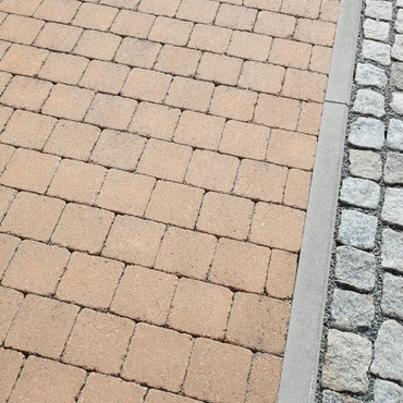 Dlažba betonová BEST LEGENDA I ostařená karamel výška 60 mm