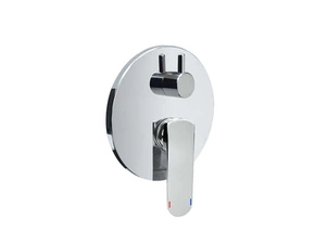 Baterie podomítková Mereo Mada CBQ60157MA s 3-cestným přepínačem chrom kulatý kryt