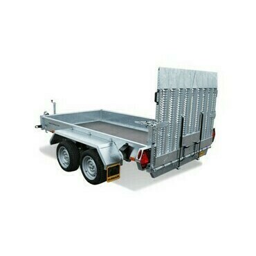 Přívěs brzděný nosnost 2 700 kg s hydraulickým podvozkem