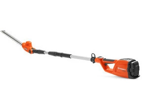 Akumulátorový plotostrih na tyči Husqvarna 120iTK4 & HK4 s nabíjačkou a akumulátorom