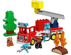LEGO® DUPLO® – Hasičské auto s hadicou a hasičom