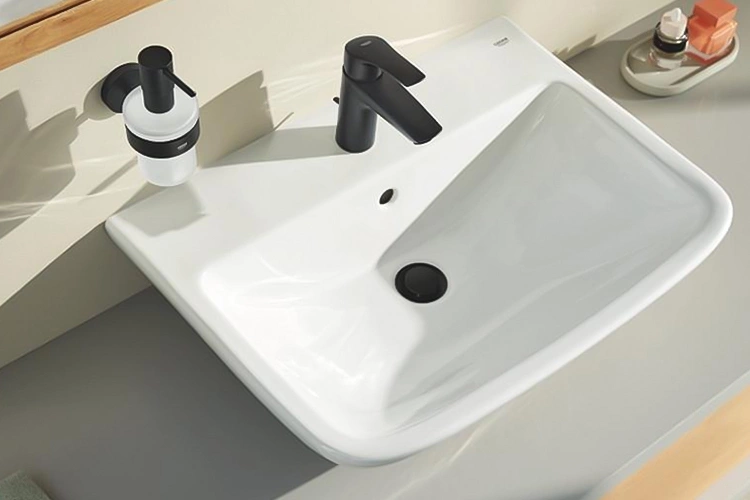 GROHE MATTE BLACK